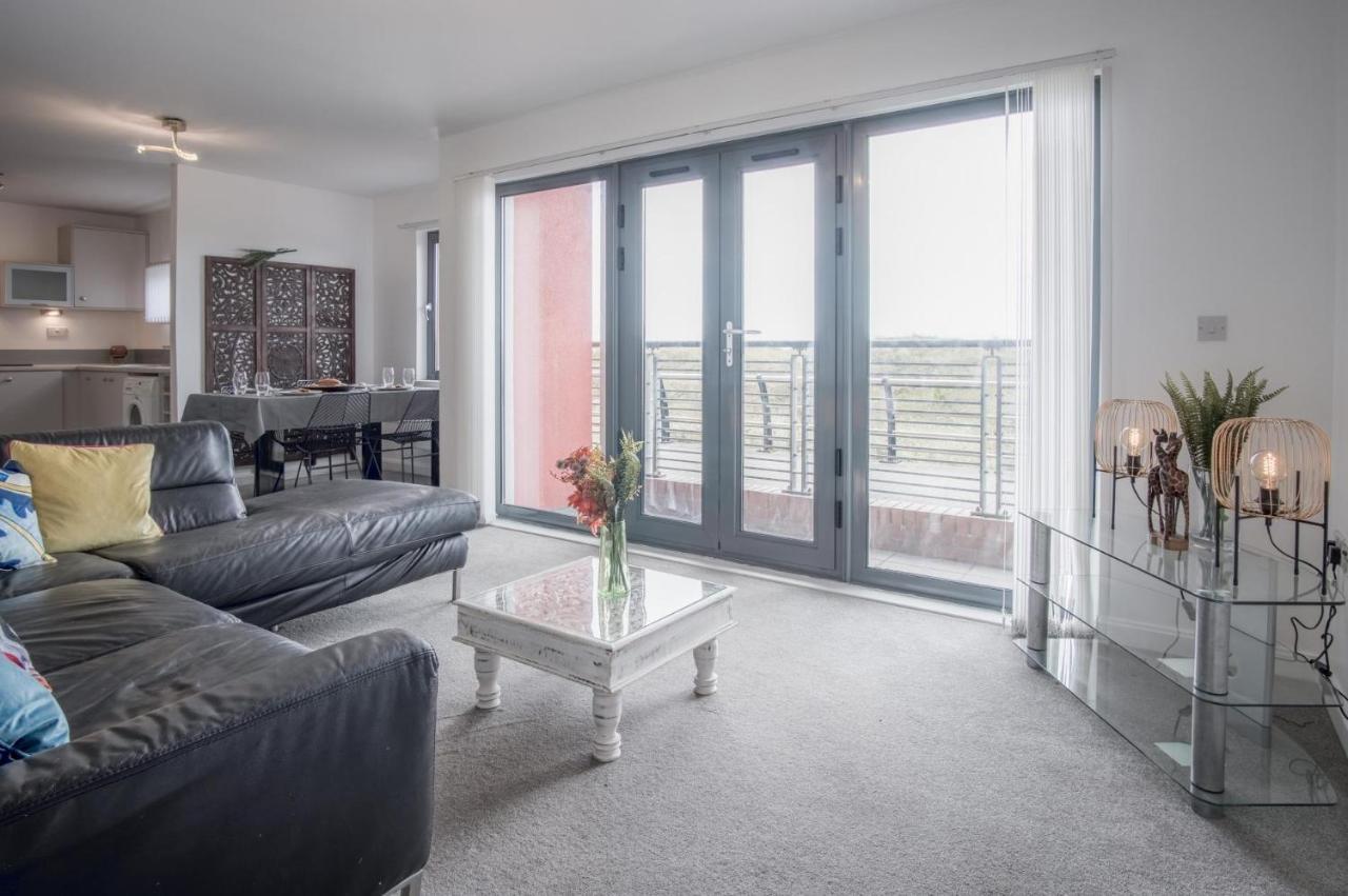 Maritime Quarter - 2 Bedroom Apartment - Sa1 Beach Front Fishermans Way Суонси Экстерьер фото